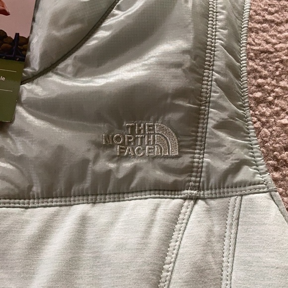 NEW North Face vest mint green sz S - Picture 3 of 7